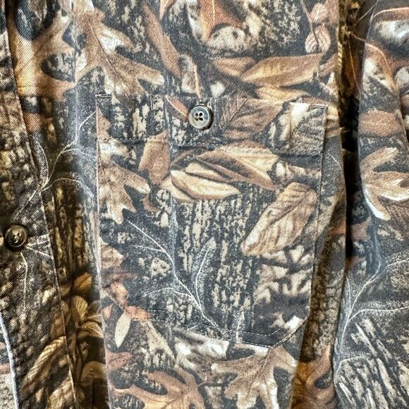 EUC C.E. Schmidt Workwear Men’s Camo Leaves Button Down Shirt Hunting - Size XL - Picture 3 of 5